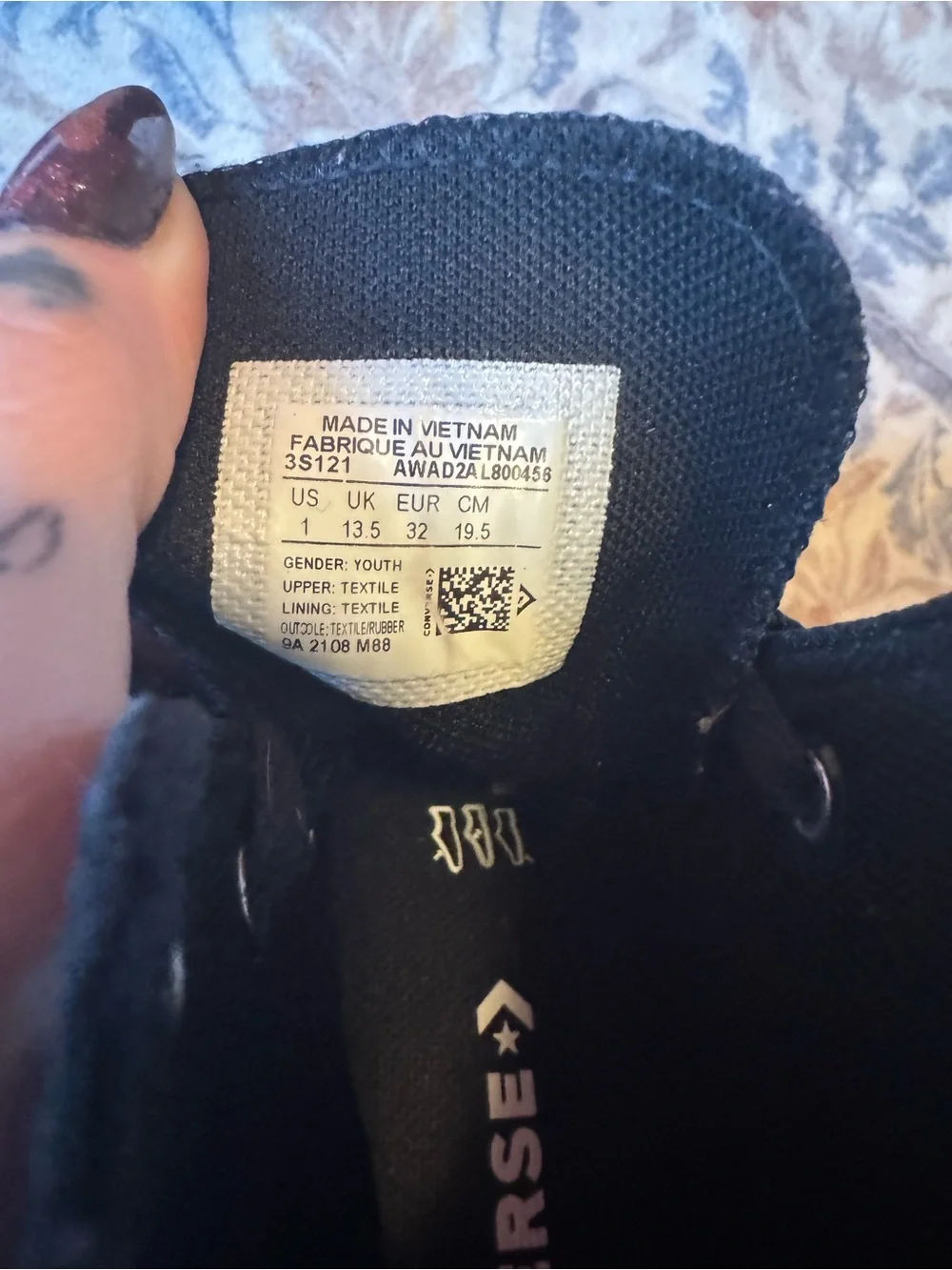 Kids Converse Chuck Taylor Black Sneakers sz 1